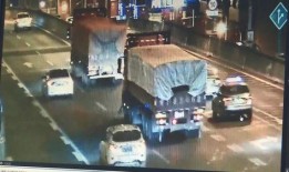 成都交警队爆料信息网最新,严打交通违法行为，守护城市交通安全